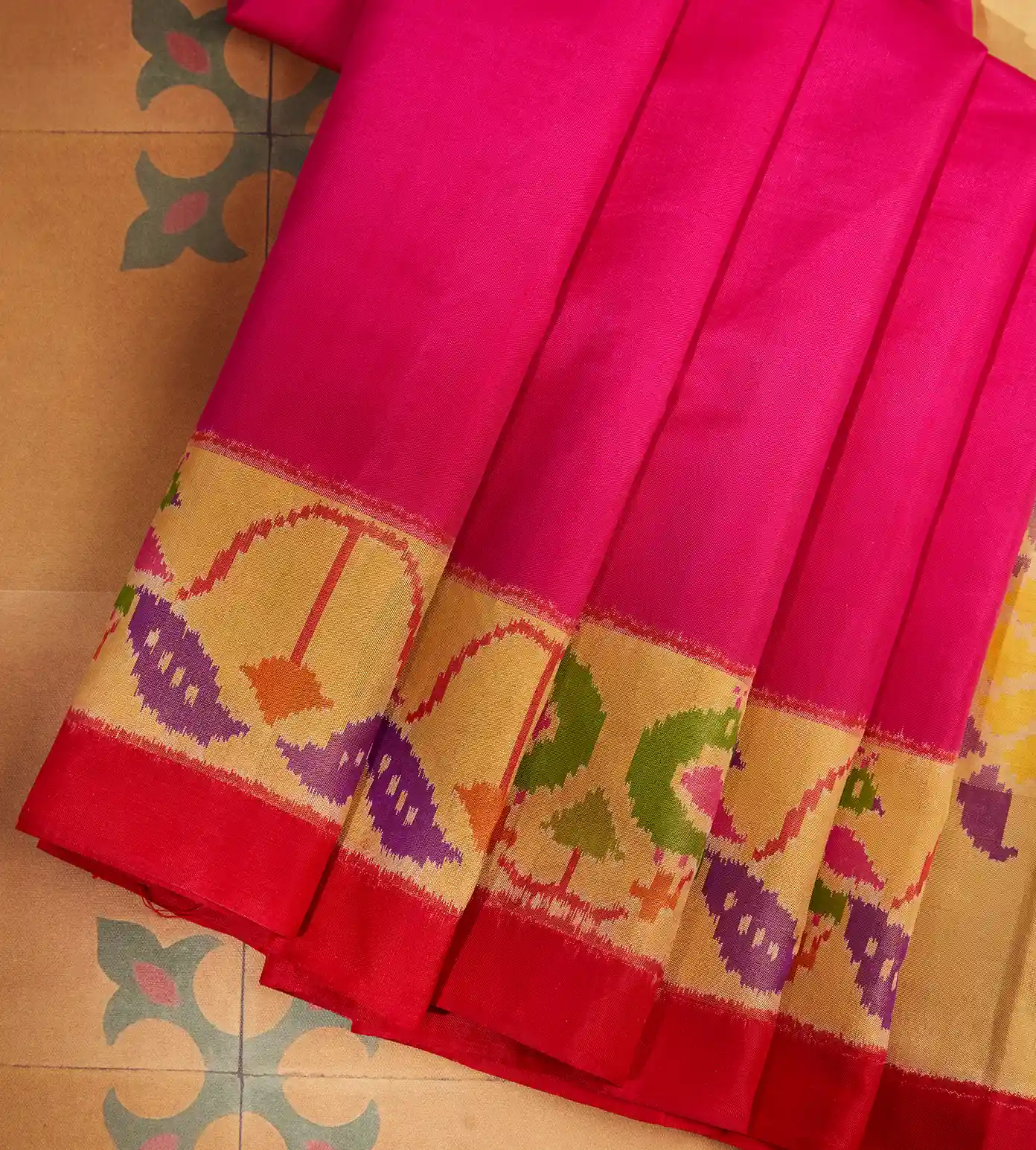 pink-patola-silk-saree-c0150720-b