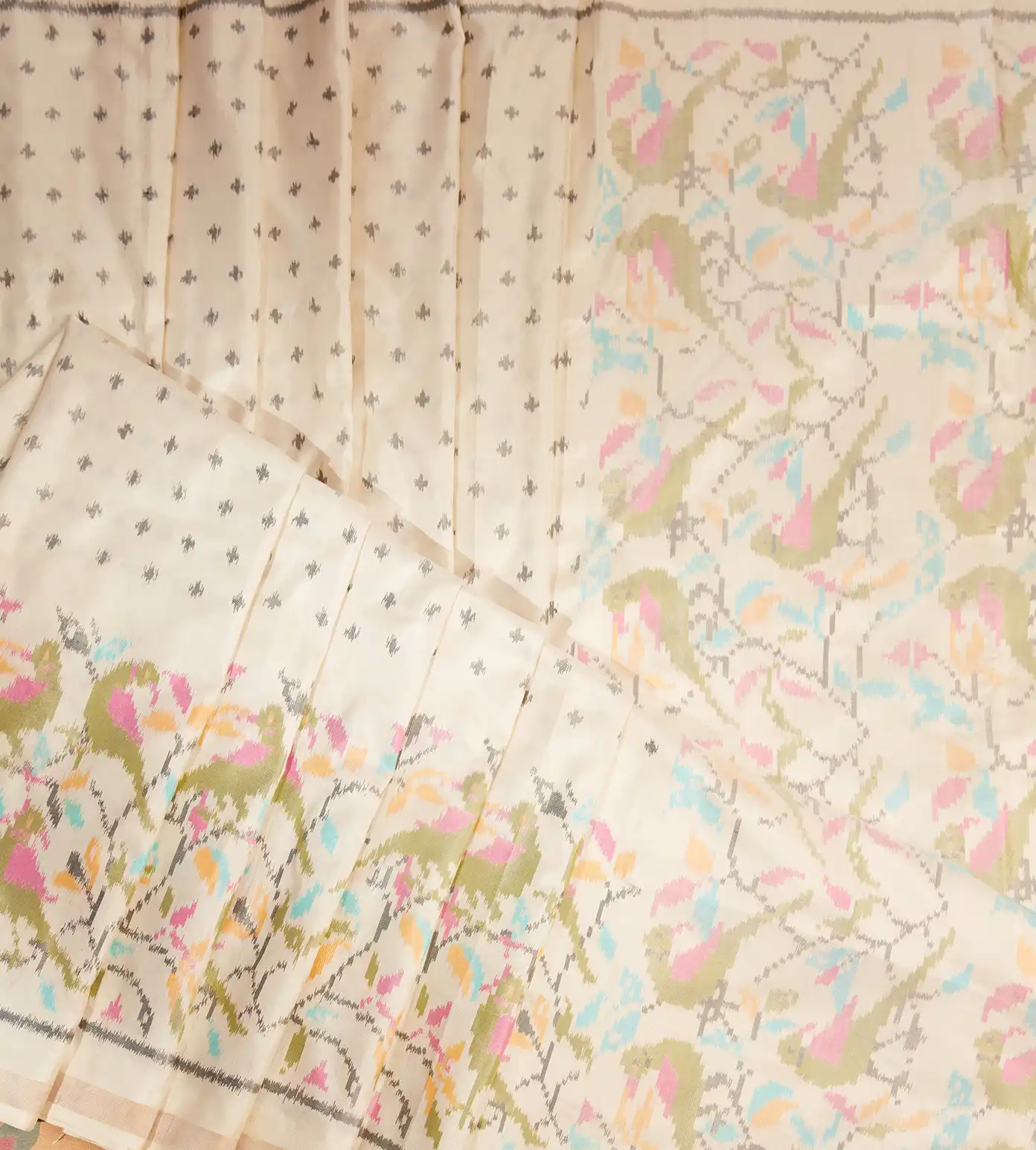 off-white-patola-silk-saree-c0254753-c