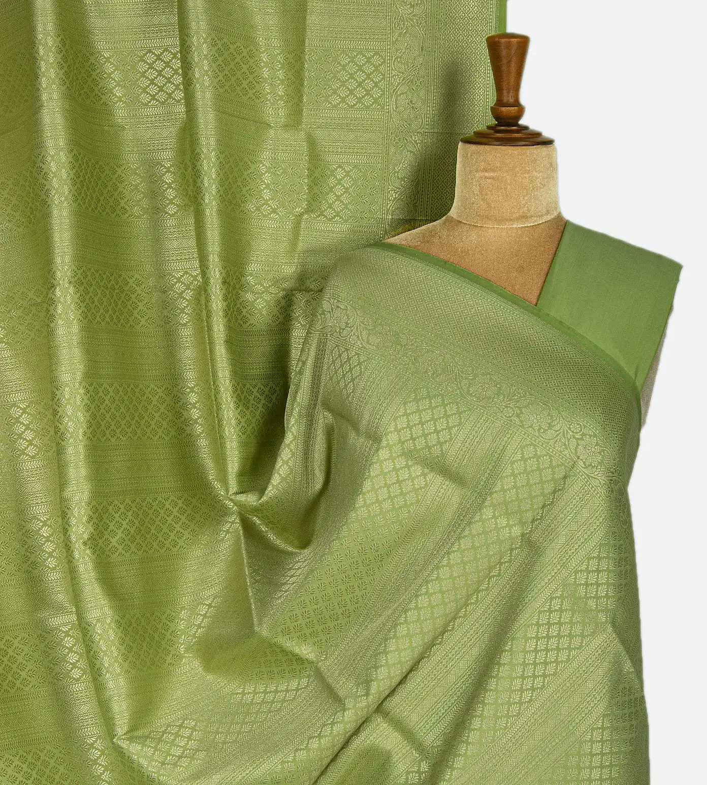 semi-banarasi-silk-saree-c0456224-a