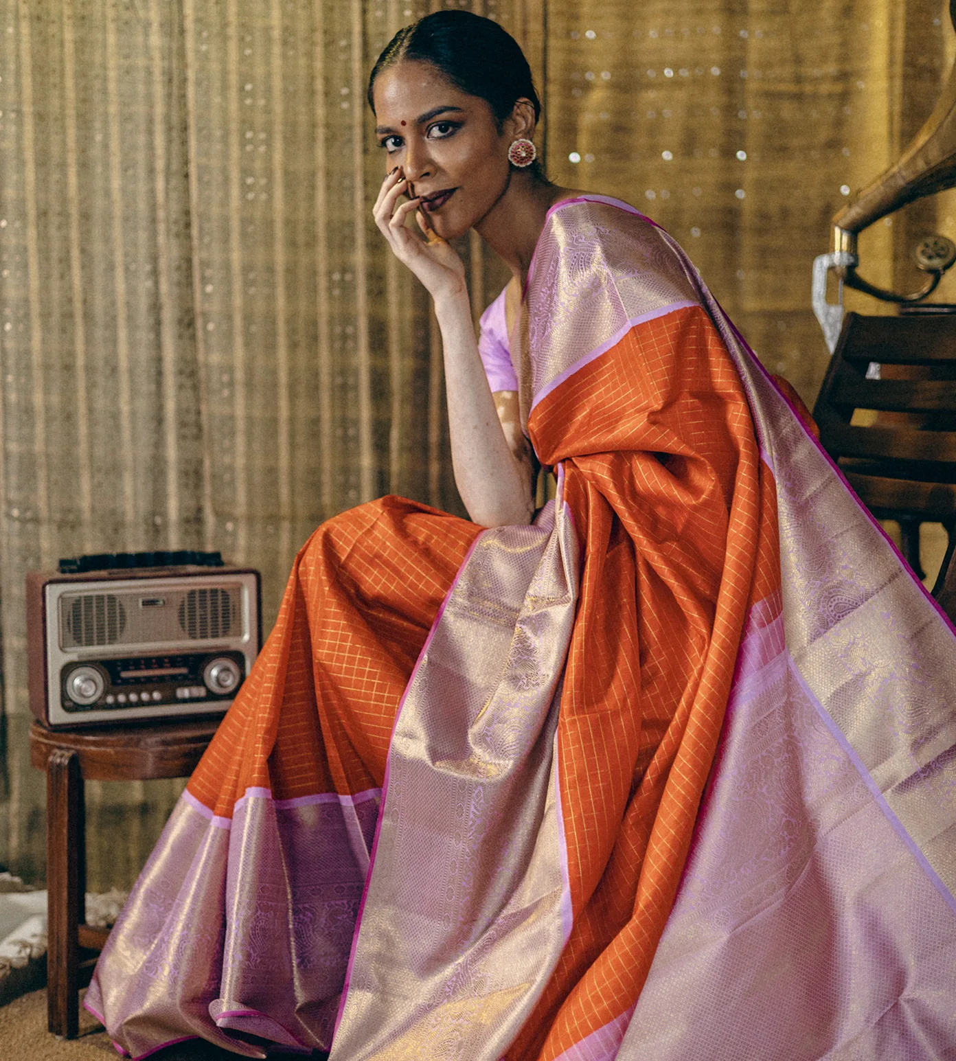 red-kanchipuram-silk-saree-b1147222-b