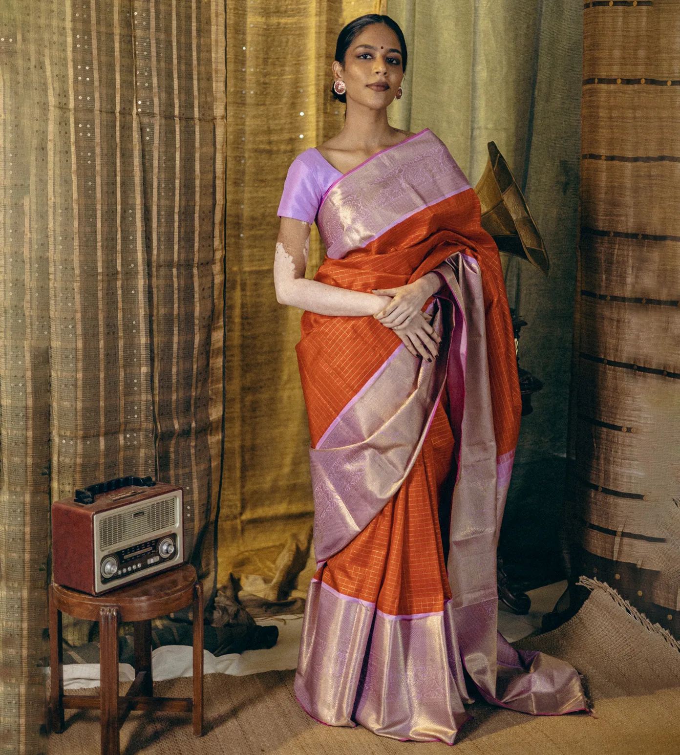 red-kanchipuram-silk-saree-b1147222-d
