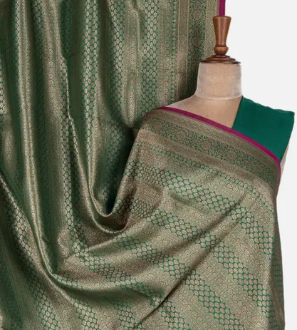 green-banarasi-mashru-semi-silk-saree-c0456196-a