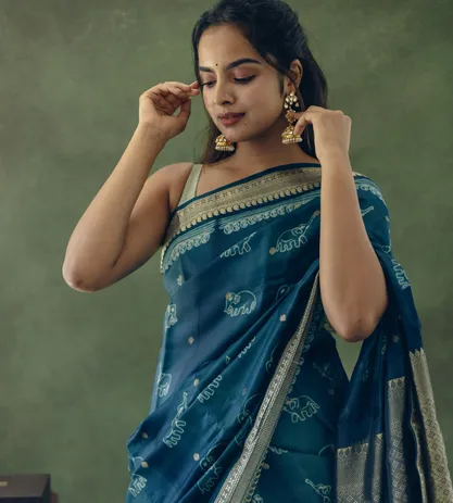 blue-kora-kanchipuram-silk-saree-b1045616-a