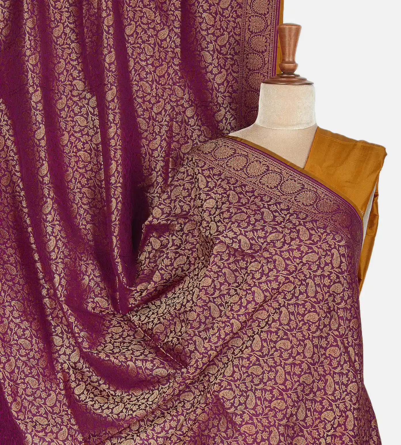 pink-banarasi-silk-saree-c0557989-a