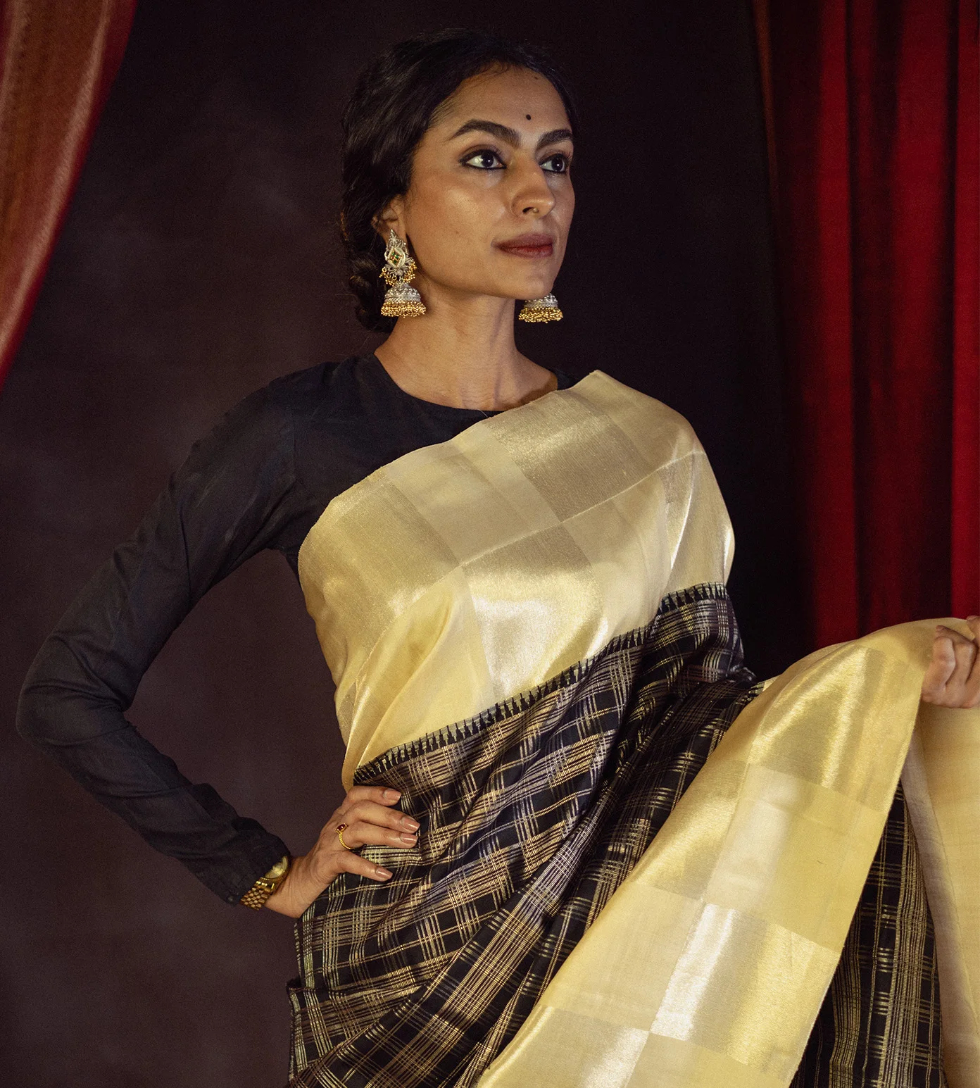 black-kanchipuram-silk-saree-c0557979-a