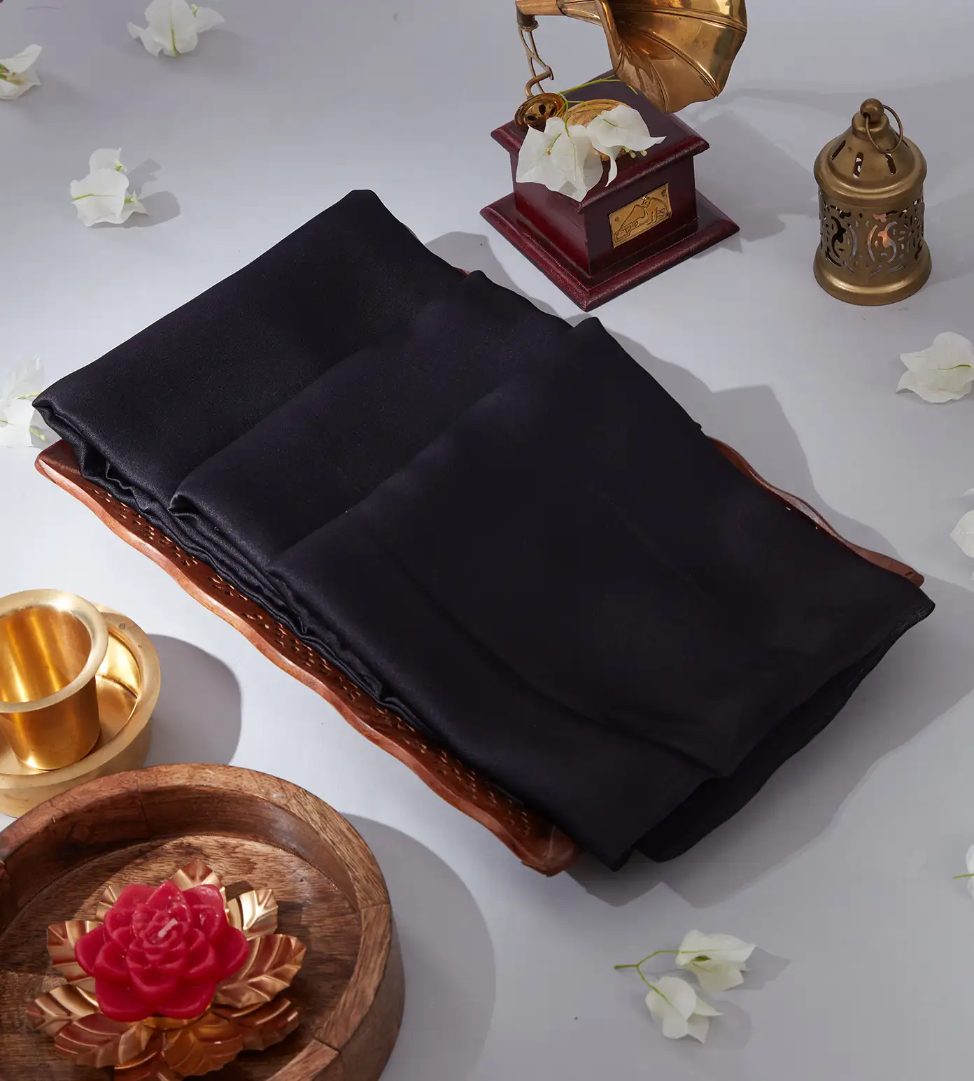 black-satin-crepe-saree-c0558461-a