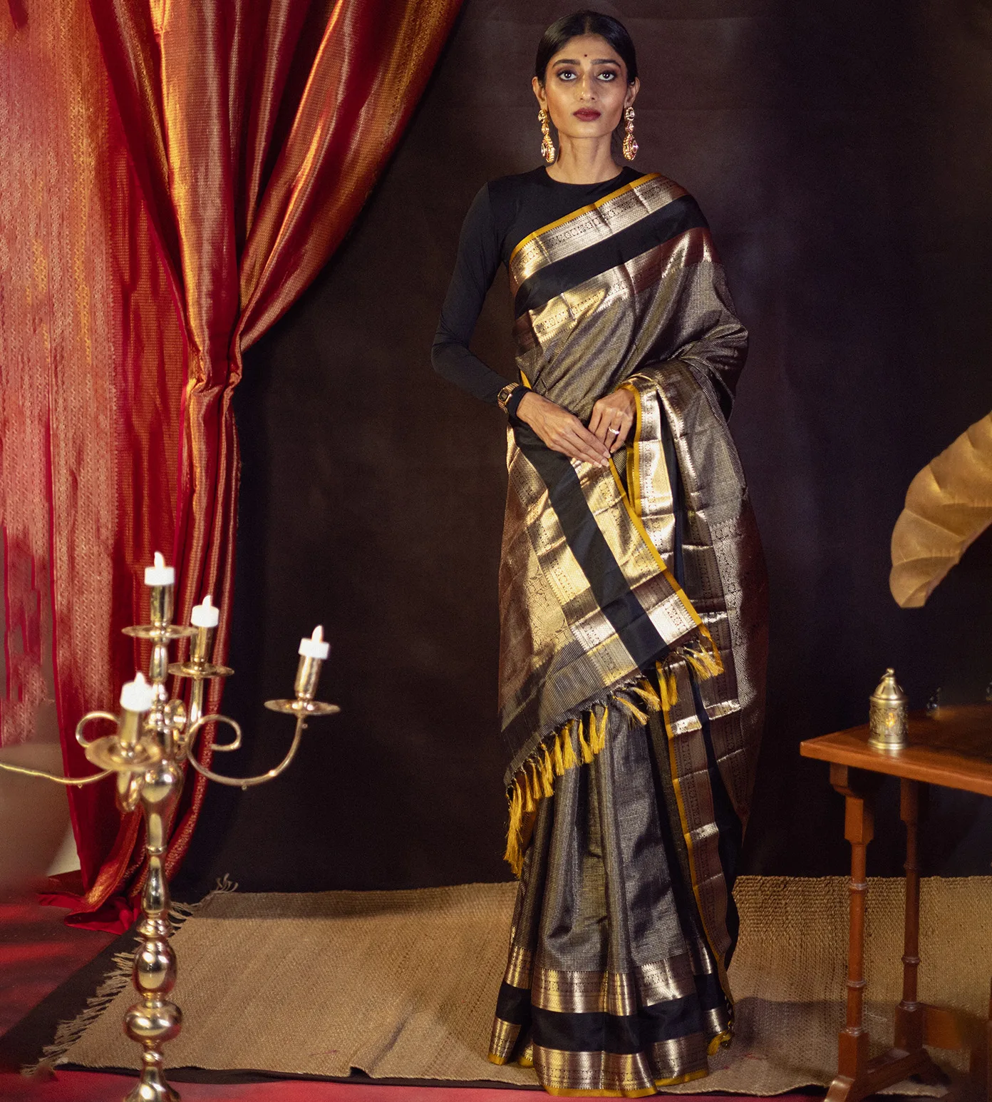 black-kanchipuram-silk-saree-c0661382-b