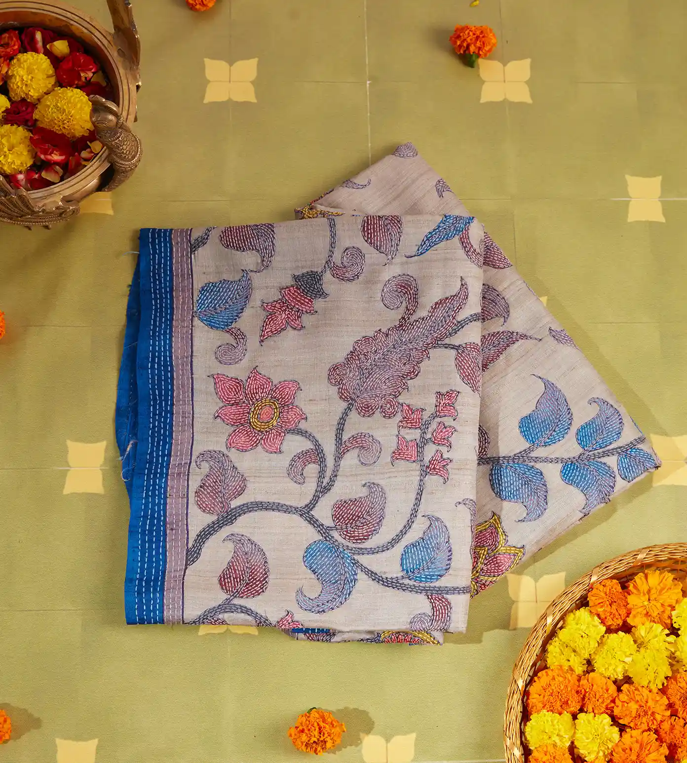 off-white-and-maroon-tussar-saree-c0559890-a