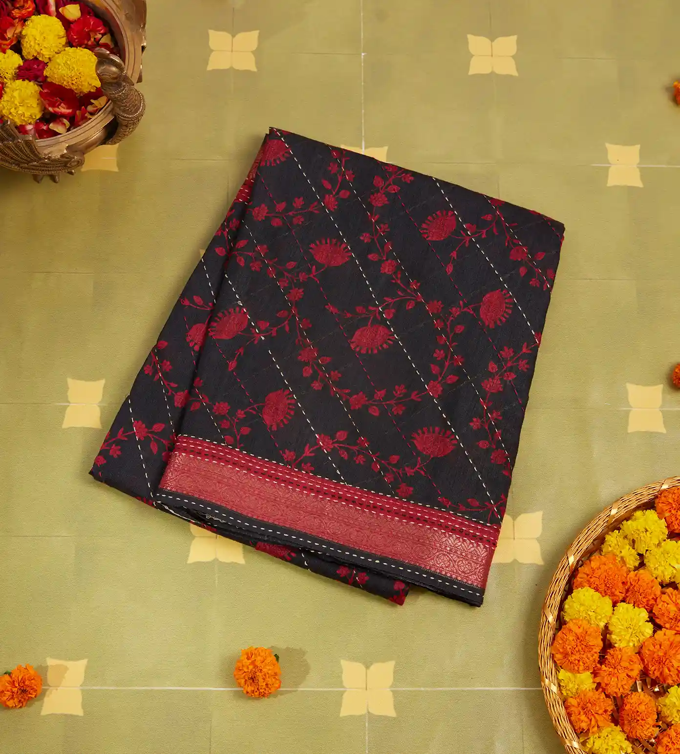 black-tussar-saree-c0559379-a