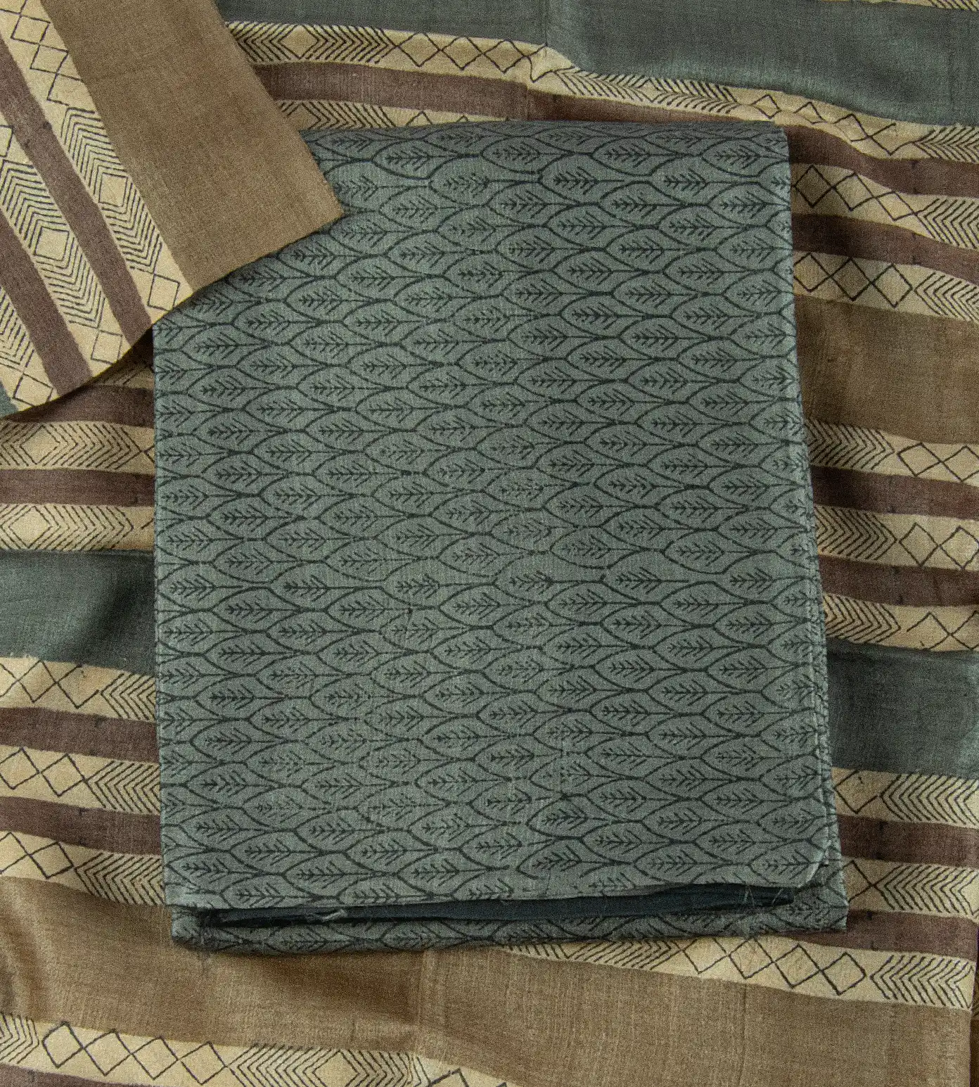 grey-tussar-salwar-c0457082-a