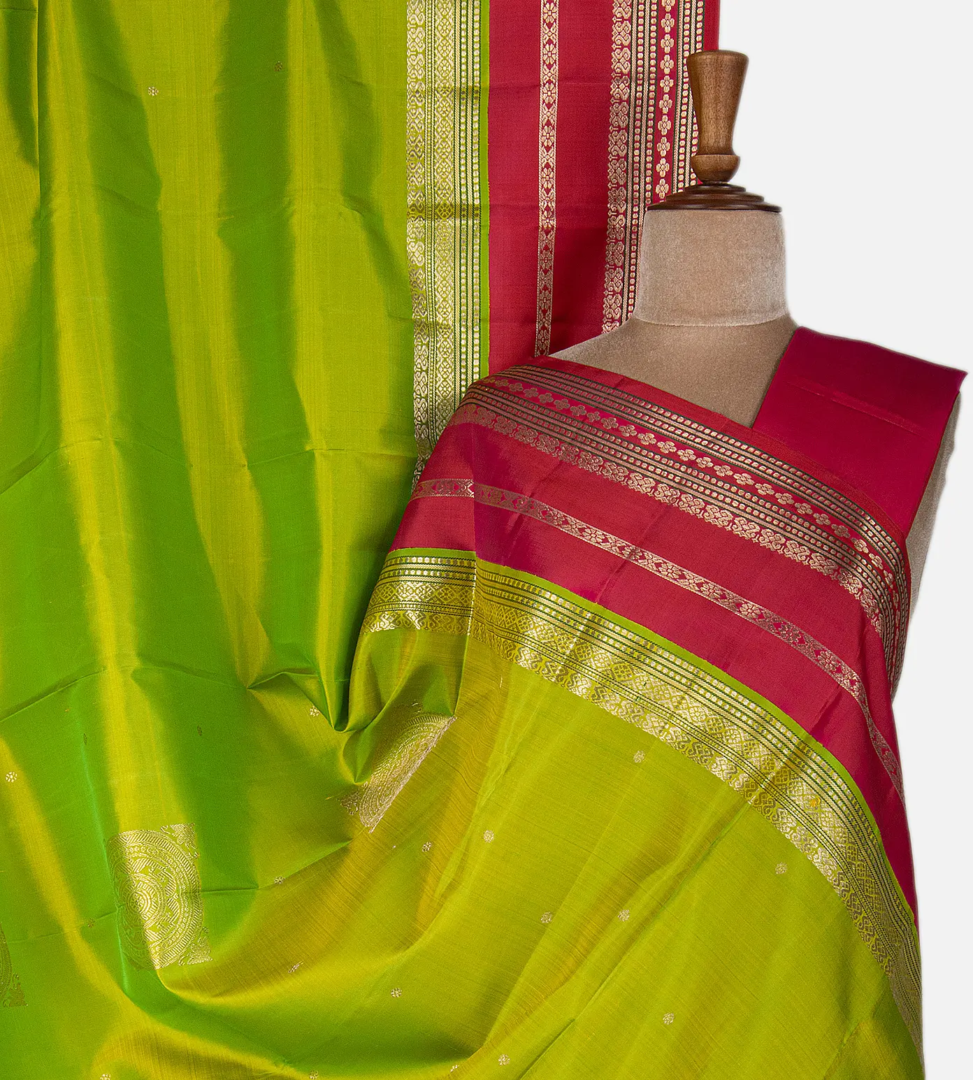 light-green-kanchipuram-silk-saree-c0661616-a
