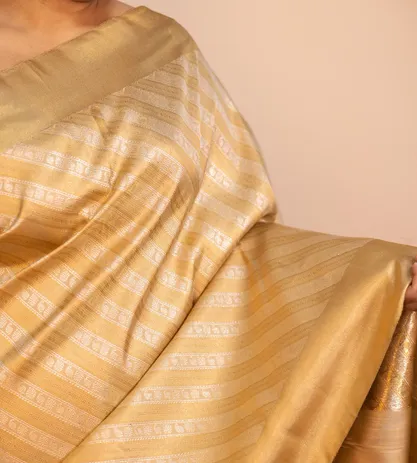 butter-white-kanchipuram-silk-saree-c0661613-c