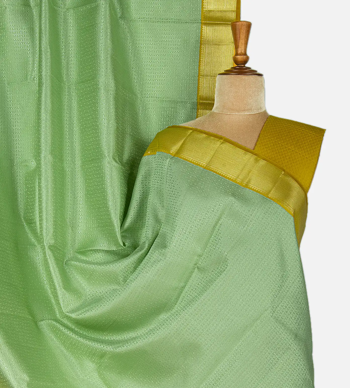 green-kanchipuram-silk-saree-c0660887-a