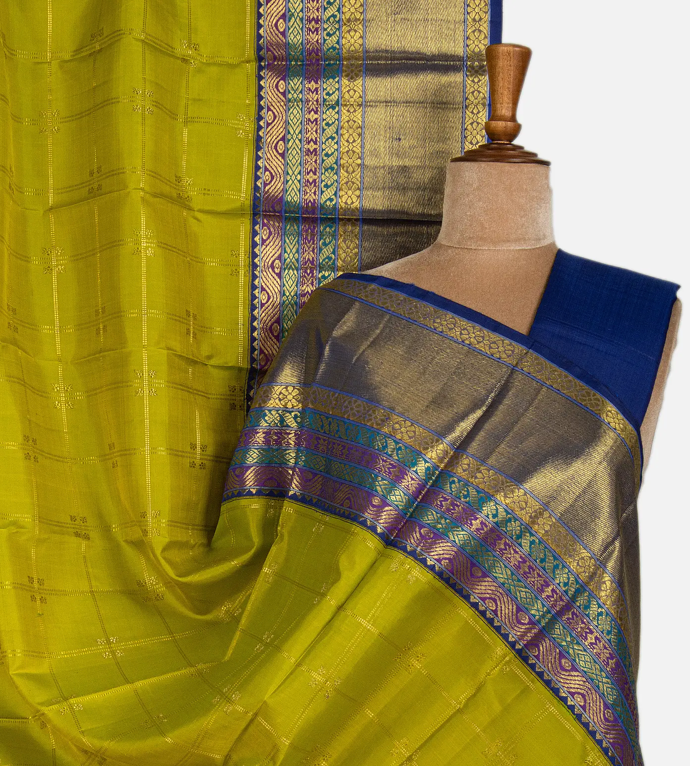 light-green-kanchipuram-silk-saree-rv28540-a