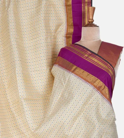 off-white-kanchipuram-silk-saree-rv23319-a
