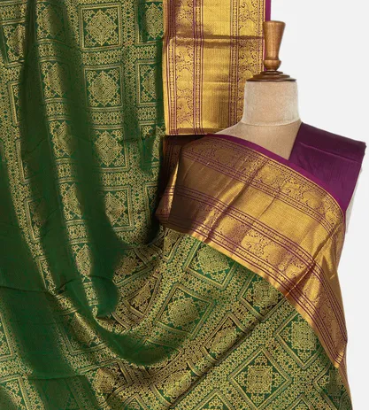 green-kanchipuram-silk-saree-rv17042-a
