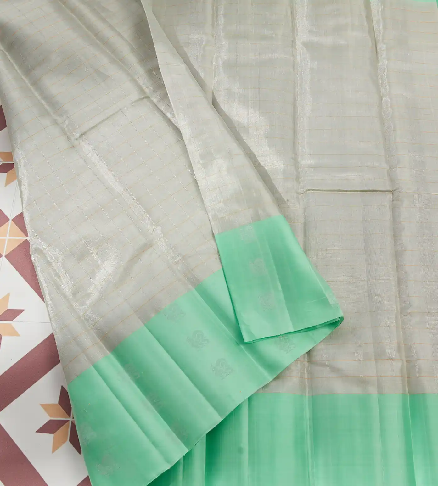 silver-tissue-silk-saree-c0761951-d