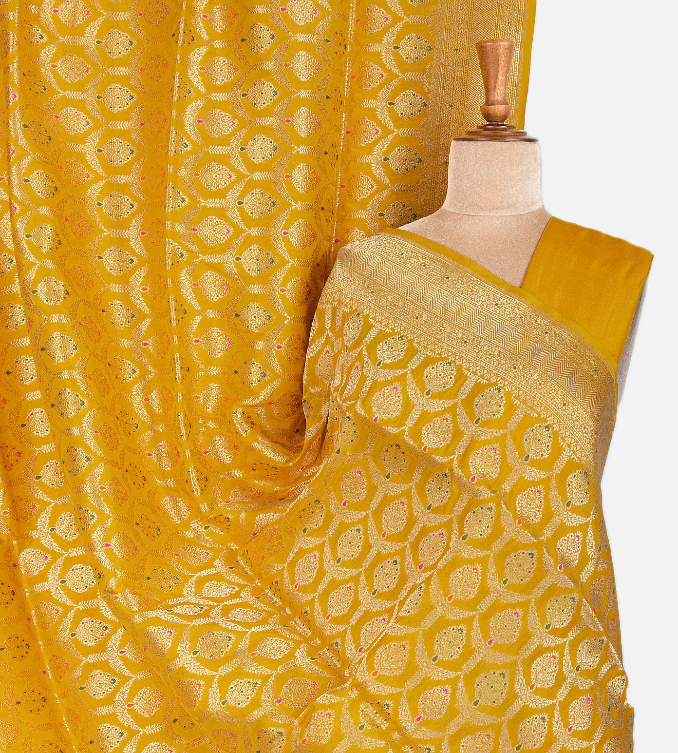 yellow-banarasi-silk-saree-c0559529-a