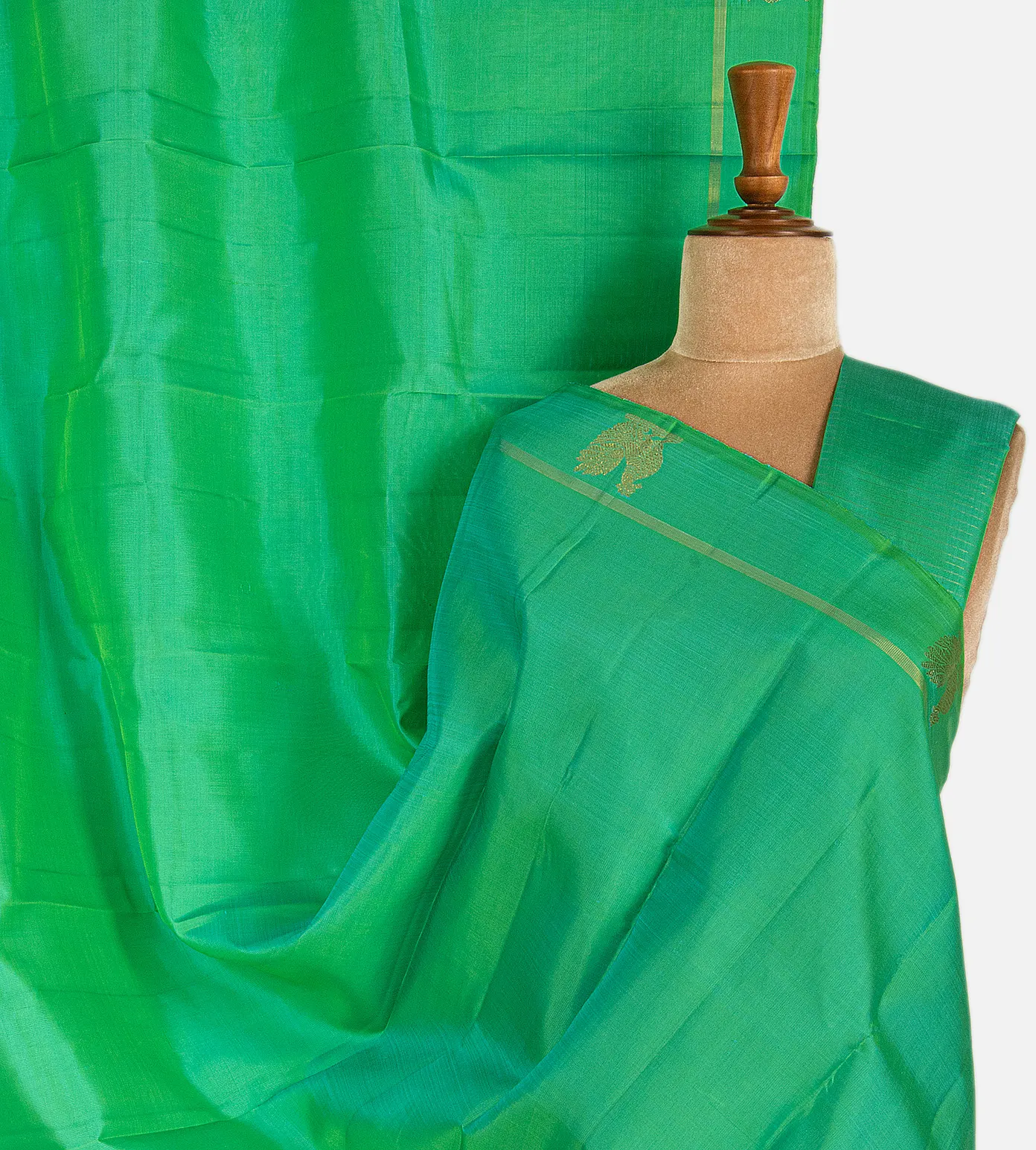 green-kanchipuram-silk-saree-c0762377-a