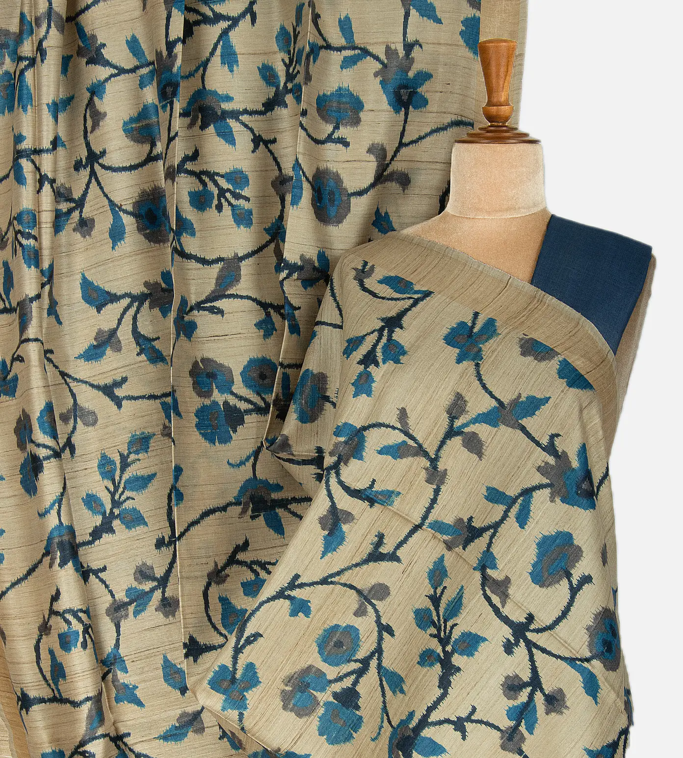 off-white-tussar-saree-b1148413-a