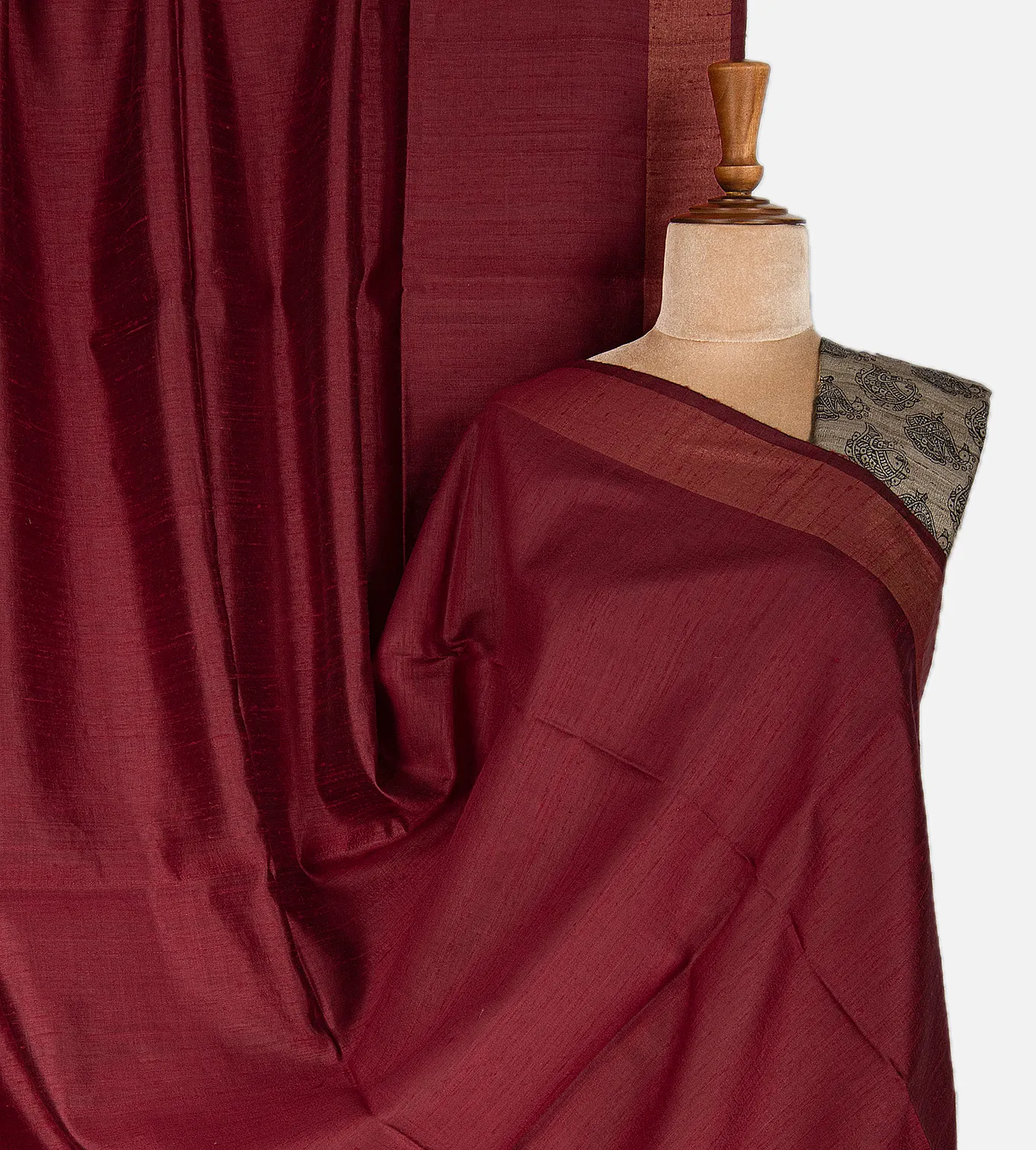 maroon-tussar-saree-c0253154-a