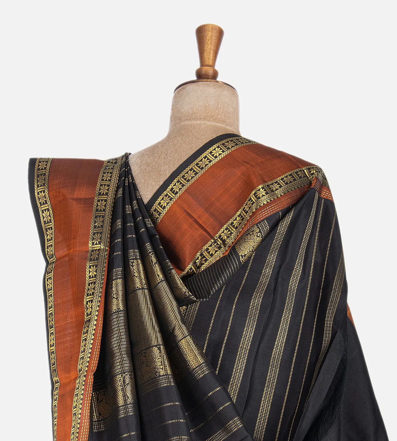 black-kanchipuram-silk-saree-c0762492-c