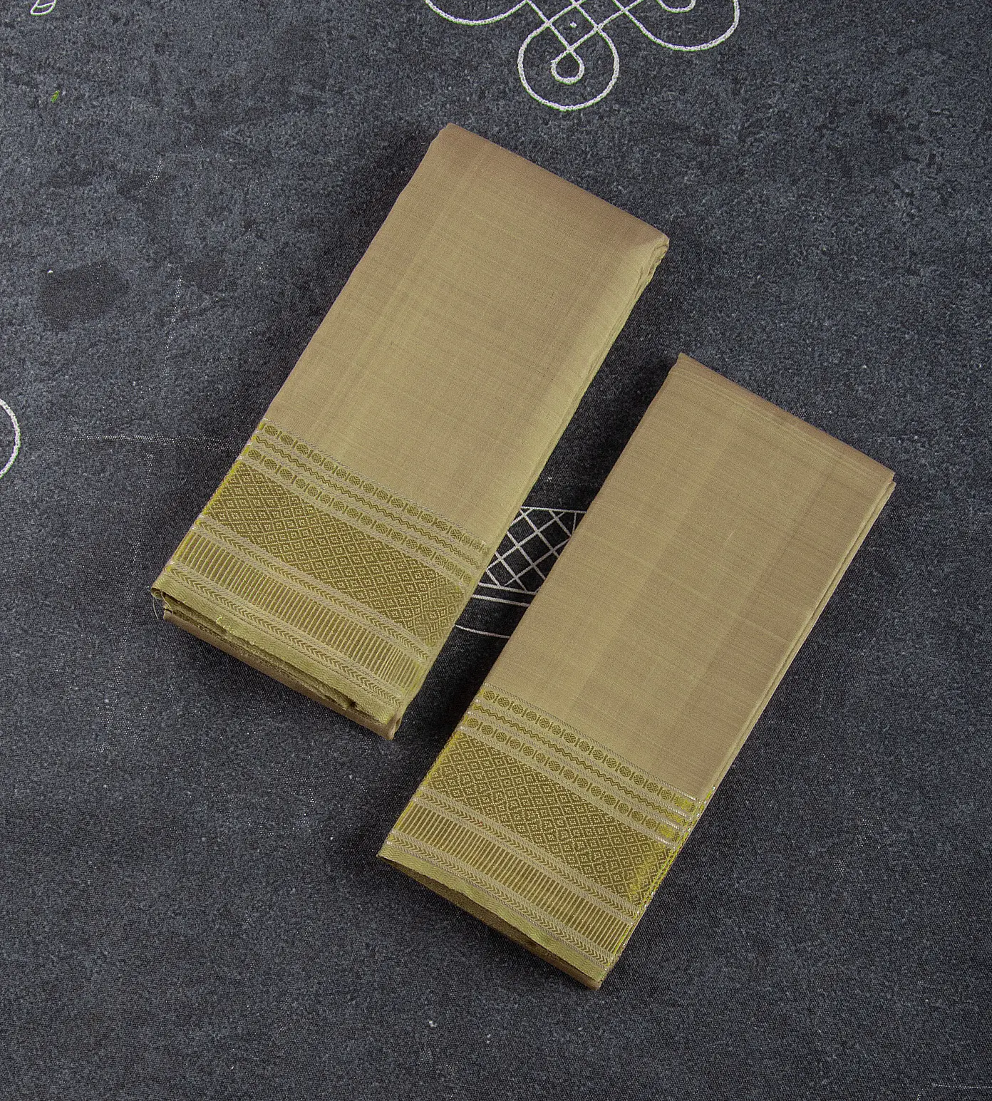 beige-kanchipuram-silk-dhoti-c0457896-a