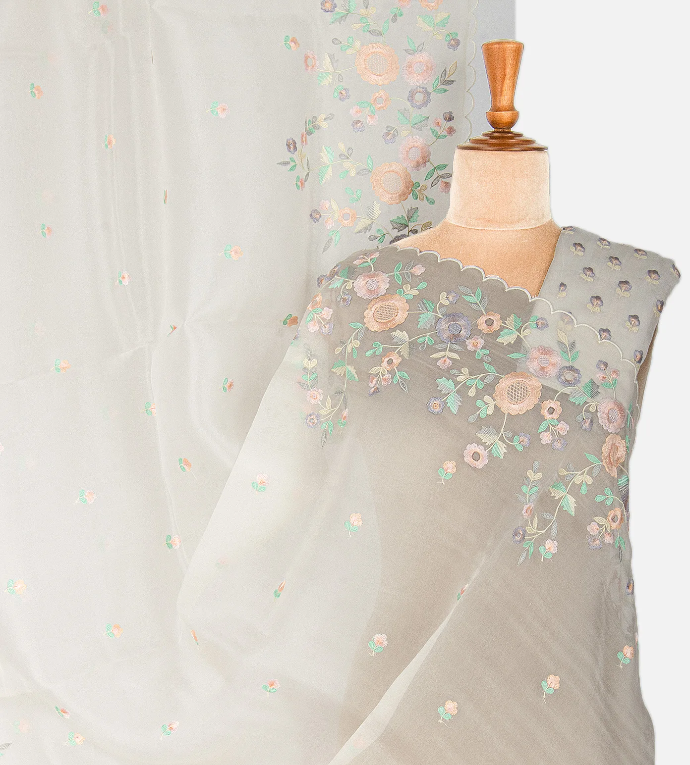 off-white-organza-saree-c0560137-a