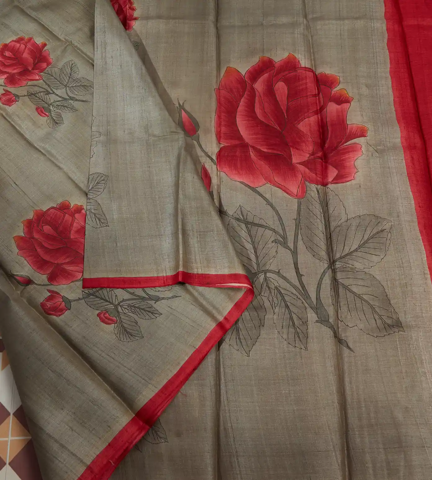 light-grey-hand-painted-tussar-saree-c0559438-e