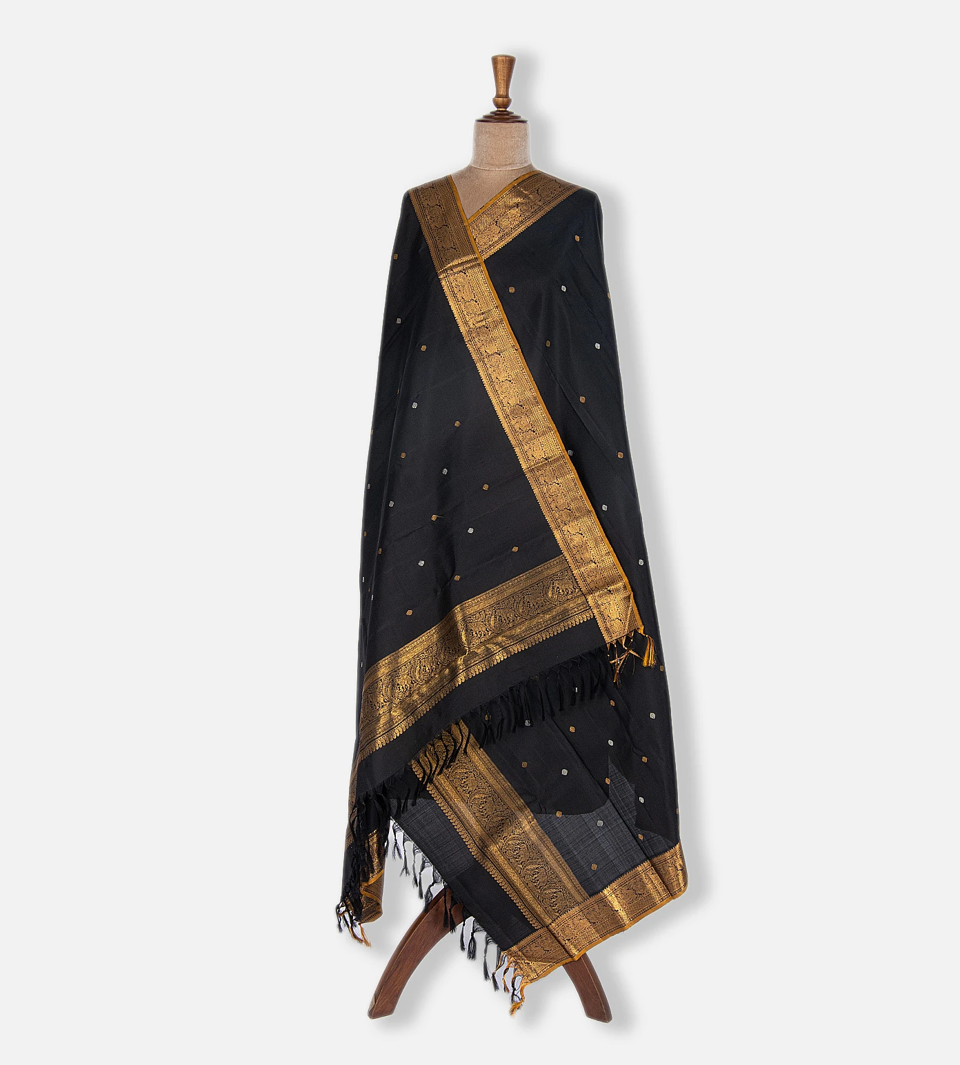 black-kanchipuram-silk-dupatta-c0456616-b