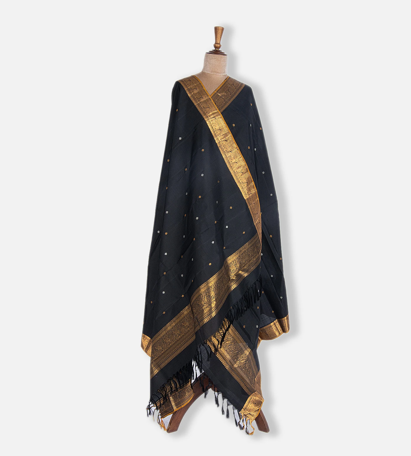 black-kanchipuram-silk-dupatta-c0456616-c