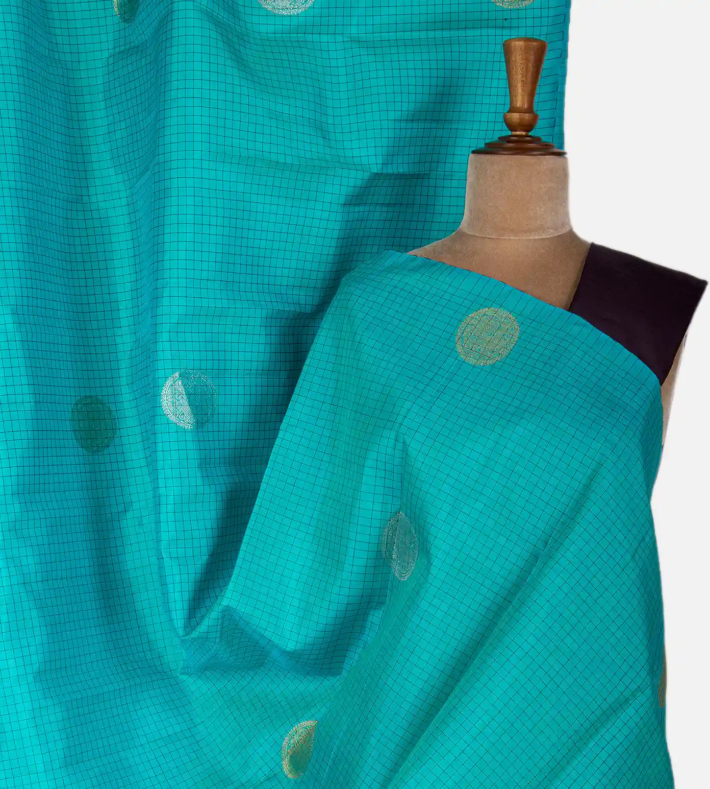 light-blue-kanchipuram-silk-saree-c0660679-a