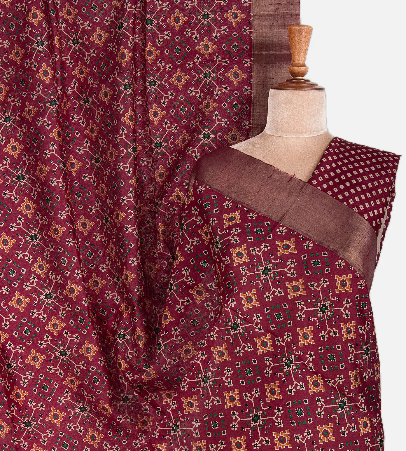 pink-raw-silk-saree-c0762624-a