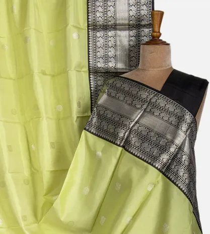 light-green-kanchipuram-silk-saree-c0762408-a