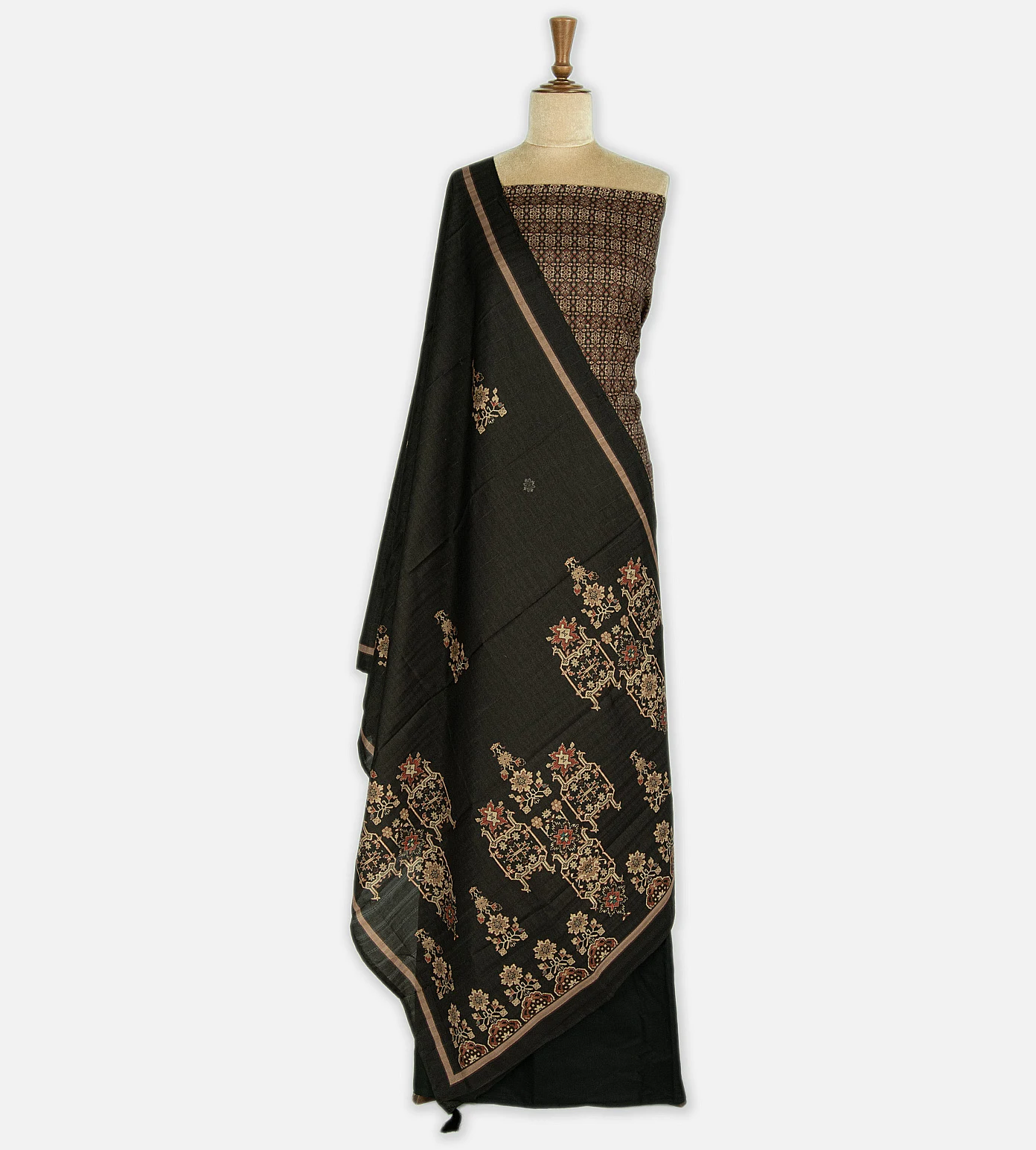 black-semi-tussar-salwar-c0863357-b