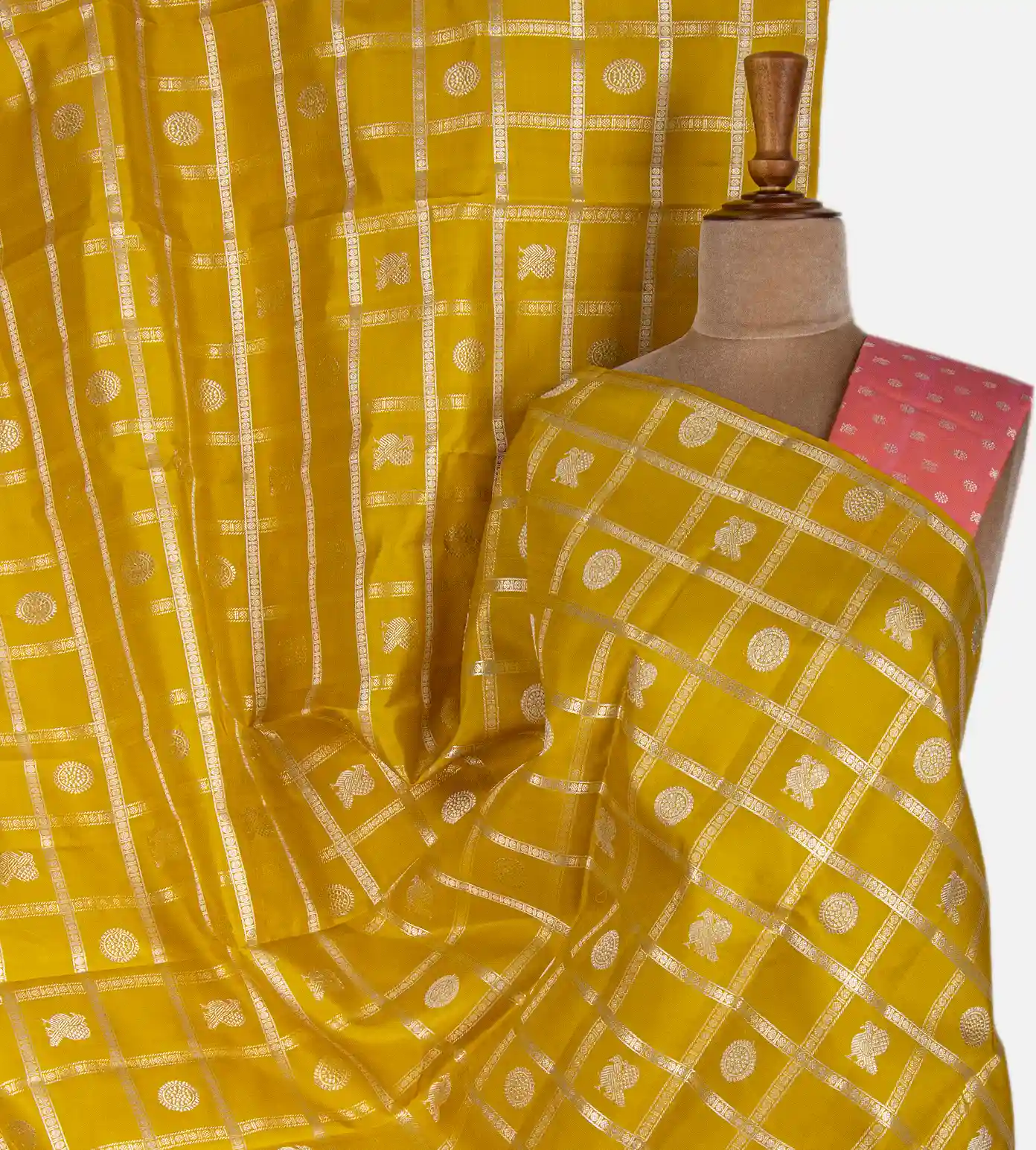 yellow-kanchipuram-silk-saree-c0863218-a