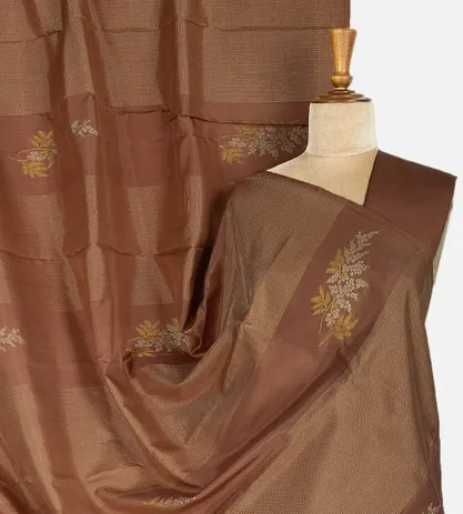 brown-kanchipuram-silk-saree-b0840654-a