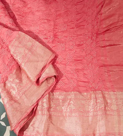 salmon-pink-bandhani-chaniya-silk-saree-c0252893-c