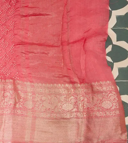 salmon-pink-bandhani-chaniya-silk-saree-c0252893-d