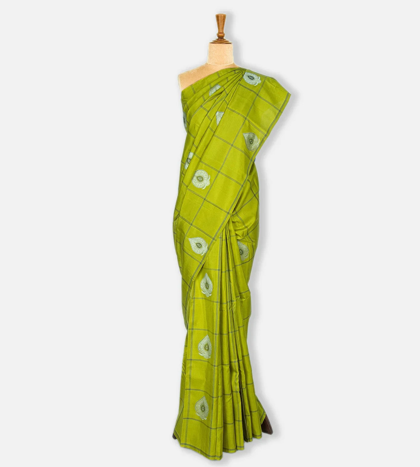 light-green-kanchipuram-silk-saree-b0944263-b