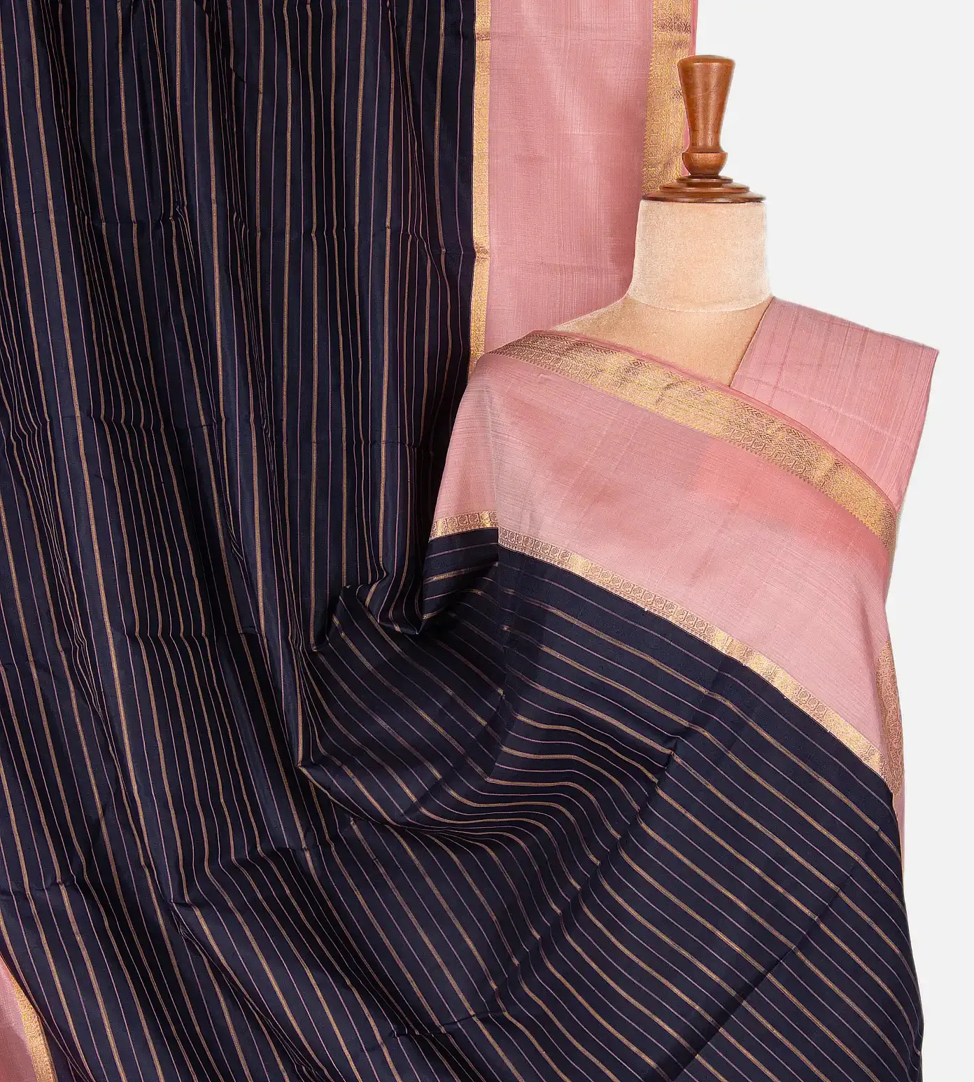 deep-blue-kanchipuram-silk-saree-b1148121-a