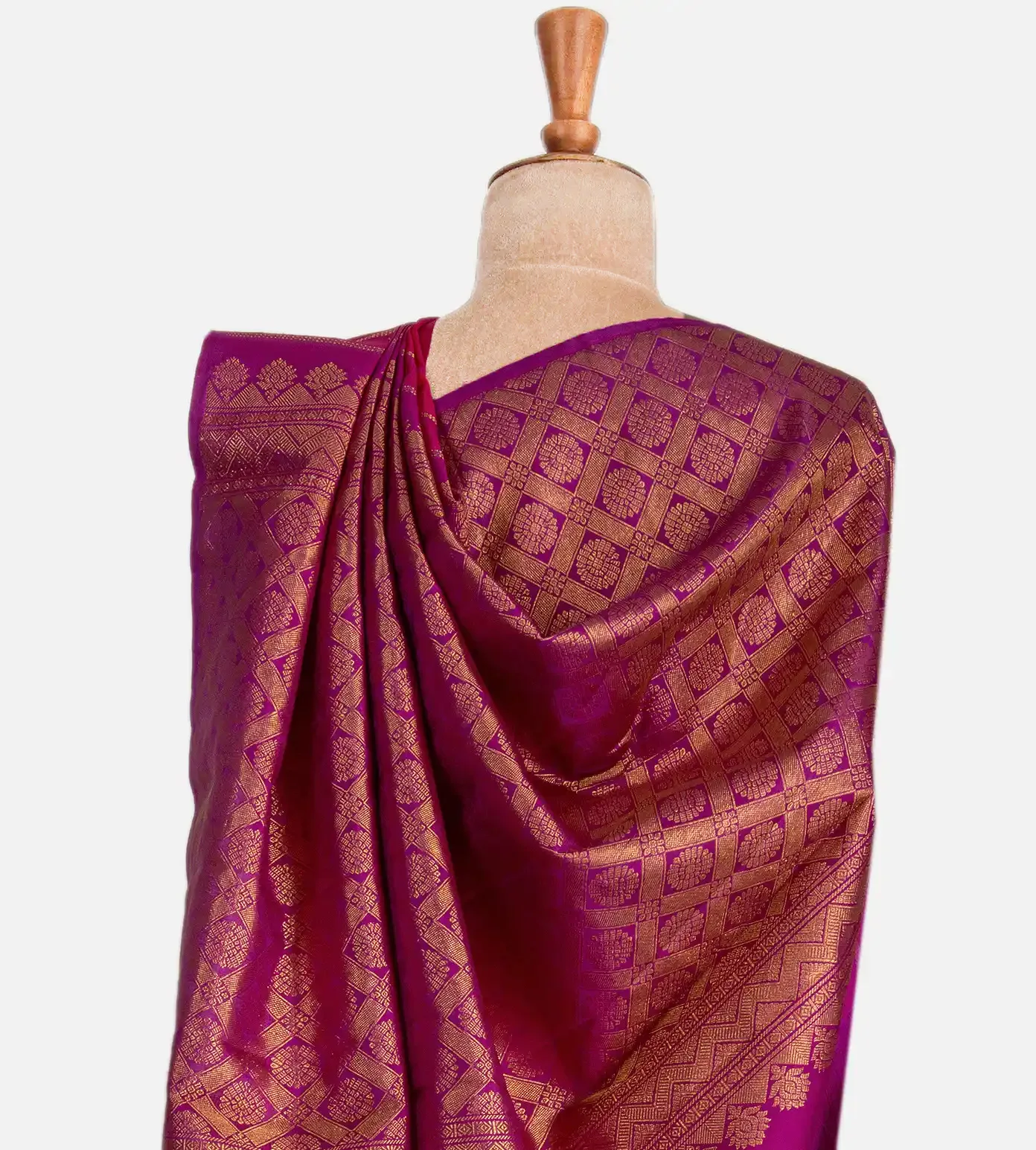 pink-kanchipuram-silk-saree-c0762360-c