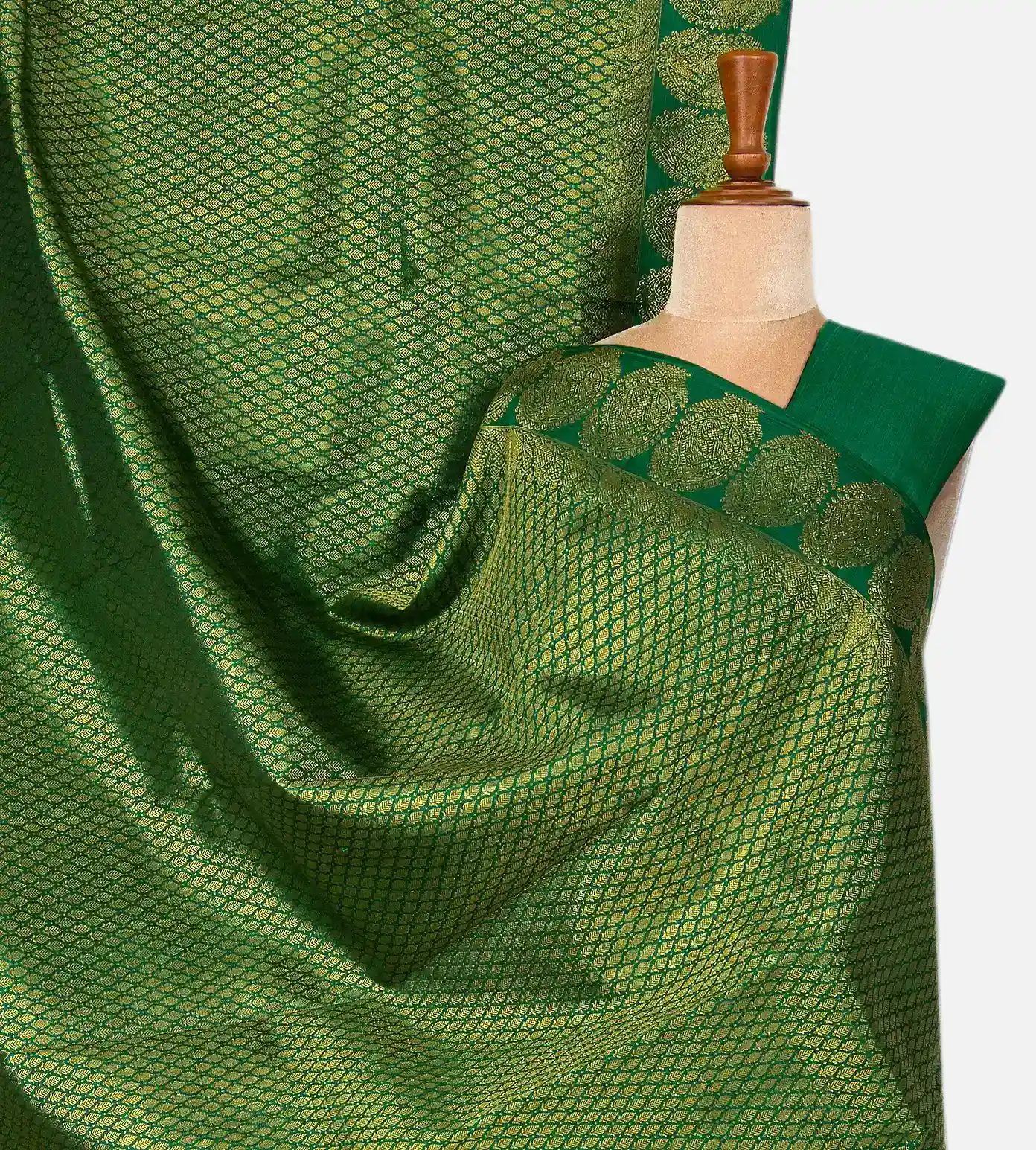 green-kanchipuram-silk-saree-rv29711-a