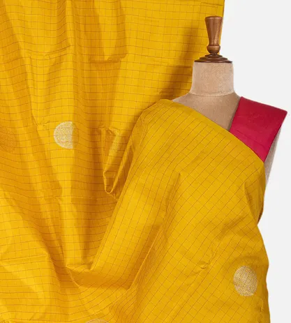 yellow-kanchipuram-silk-saree-c0660672-a