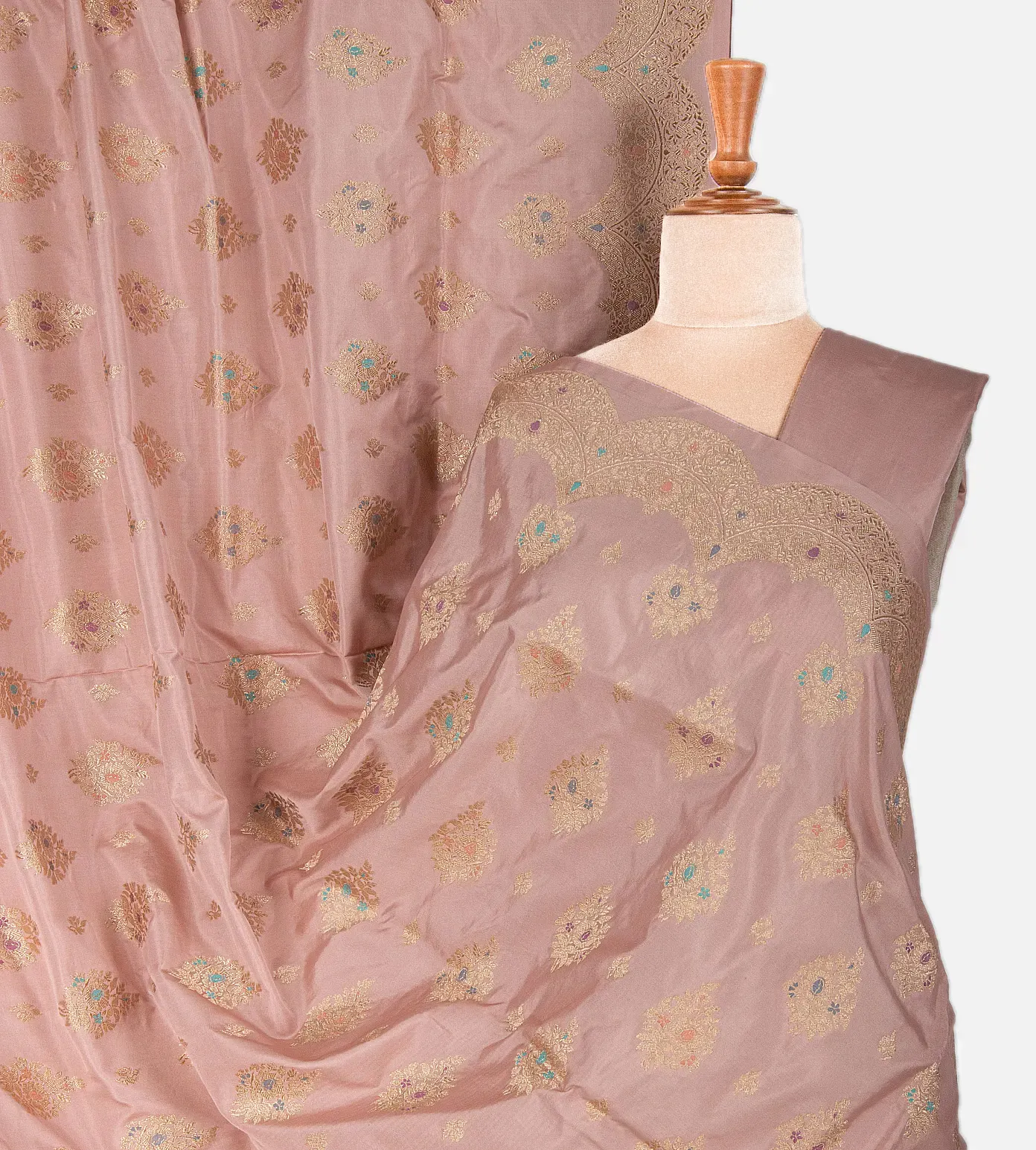 rose-gold-banarasi-silk-saree-c0560348-a