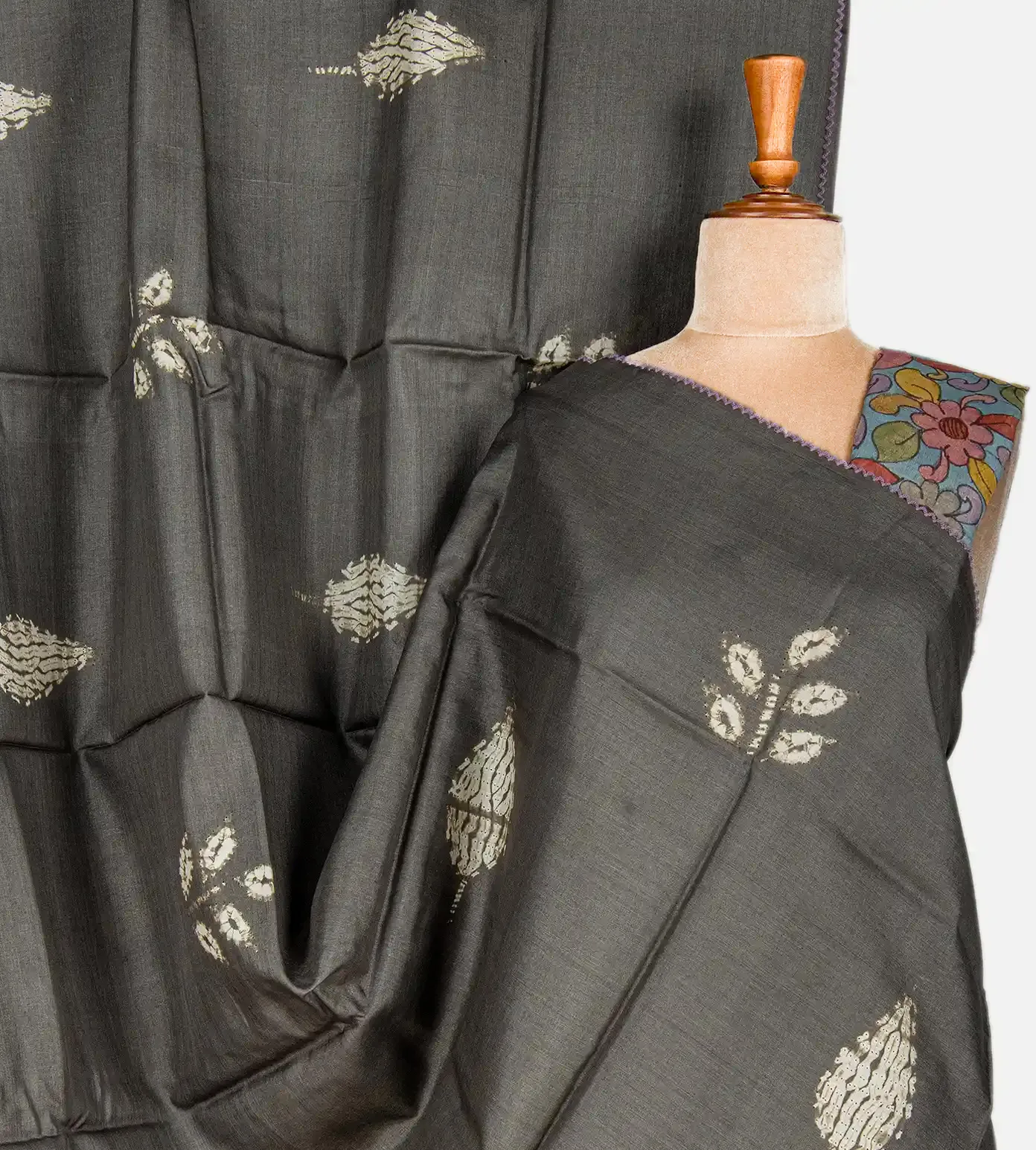 grey-shibori-tussar-saree-c0558521-a