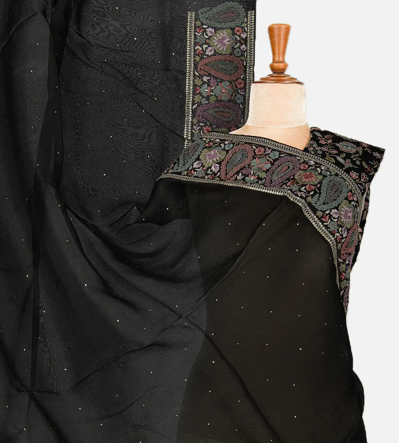 black-organza-embroidery-saree-b0637698-a