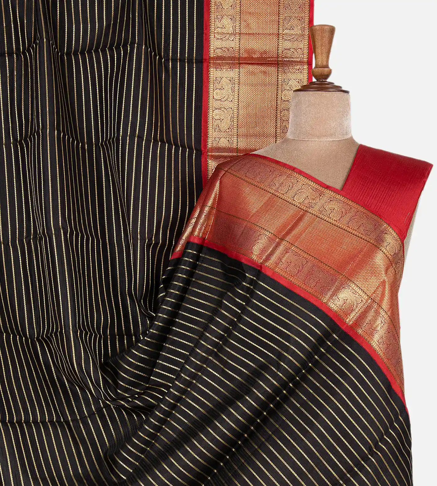 black-kanchipuram-silk-saree-c0660834-a
