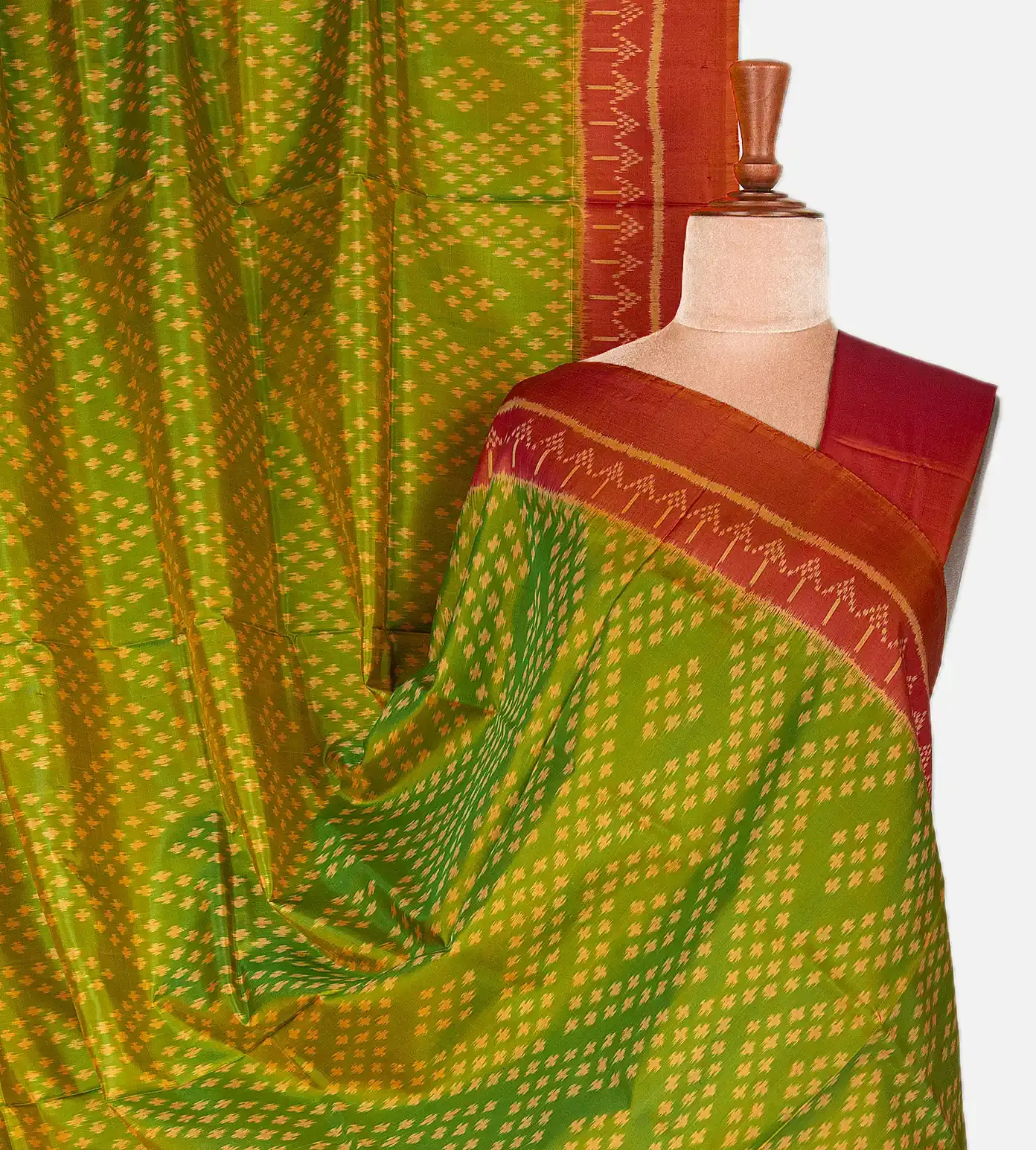 green-patola-silk-saree-c0253292-a