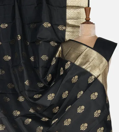 black-kanchipuram-silk-saree-c0457576-a